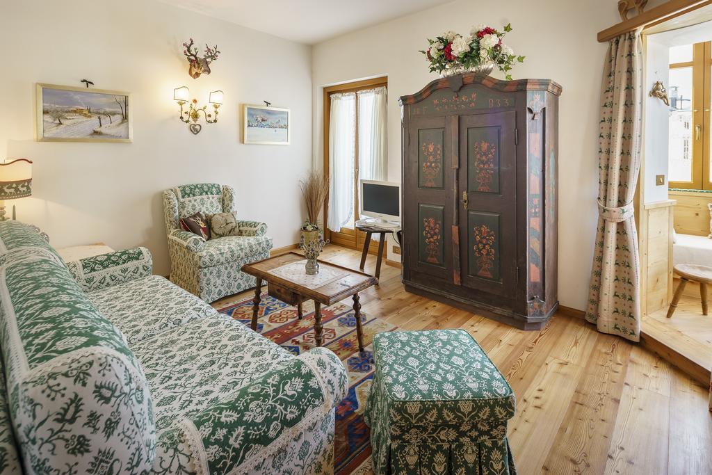 Villa Tullia - Stayincortina Cortina dʼAmpezzo Exteriér fotografie